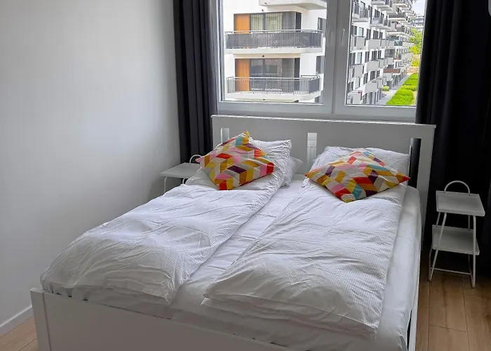 Lejlighed Baranczaka Cozy With Parking In By Renters