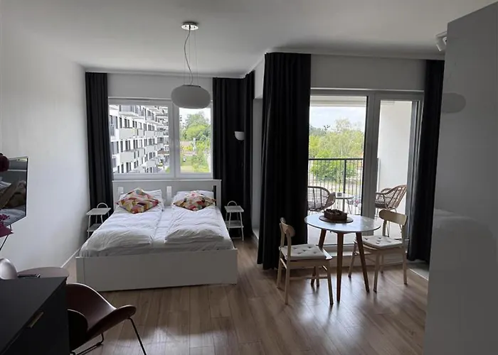 Baranczaka Cozy With Parking In By Renters Poznan